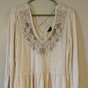 Torrid Cream Size 1 Blouse